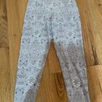 Aerie  Leggings Paisley Chill Play Move size large  Photo 0