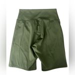 Gymshark Ladies Olive 8” High Rise Bicycle Shorts Size Small Photo 3