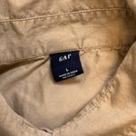 Gap women's large khaki button down long sleeve shirt Photo 2