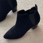 Unisa Black Suede Style Ankle Boots Booties Quilted Elastic Heel Size 8 Like New Photo 1