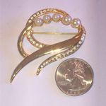 Elegant Vintage Gold Tone CZ Rhinestone Faux Pearl Retro Boho Brooch Photo 1