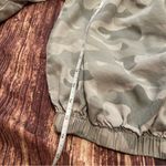 Vintage Havana Women’s  Camo Bell Sleeve Crop Top Size M Photo 4