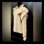 SheIn Tan Oversized longsleeves Ruffled Sweater w/bag - Size Medium. Photo 1