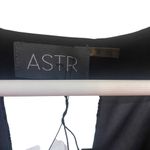 ASTR NWT  small navy vneck sleeveless floral lined dress blouse Photo 2