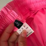 Butterfly flutter athletic shorts bright pink small Photo 6