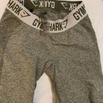 Gym Shark Leggings Photo 2