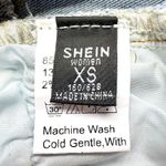 SheIn 🔃Star Stitch Trim Raw Hem Denim Shorts Photo 5