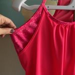 Old Navy Hot pink sports bra and workout tank top Photo 4