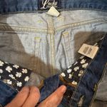 Lucky Brand Women's Blue Denim Shorts. Size 00/24. Photo 5