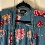Angie Woman’s Floral Kimono Robe Size Small Photo 3