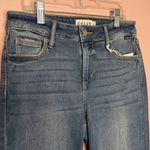 Cello  Women’s Capri Jeans Medium Wash. Size 3/26 Photo 3