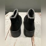 Pazzle NWOT  SLIP ON SLIPPERS PLATFORM SOLE FAUX FUR LINING BOOTIES Photo 3
