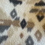 Columbia Women’s  top. Size Large. Photo 4