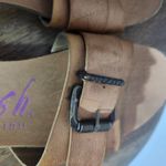 blowfish  Brown Slip-on Sandals Size 7.5 Light Brown Vegan Sandals Photo 5