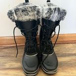 Khombu Boots Womens 7 Black Ellie Lug Sole Faux Fur Lined Mid Calf Waterproof Photo 0