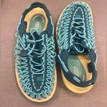 Keen Uneek two cord sling back sandal size 7 Photo 0