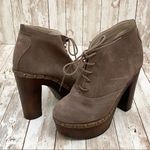 Steve Madden “CINNDI” Taupe Lace Up Platform Clog Ankle Boots Size 7 Photo 5