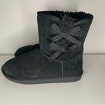 Koolaburra by Ugg  Victoria  Style 1019372 Black Boots, US 5-Side Bows Photo 2