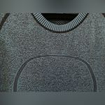 Lululemon Blue Short Sleeve Tight Athletic Top Women’s Size Unknown Photo 3