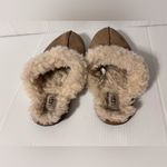 UGG  scuffette sn5661 slippers women size 9 Photo 4