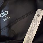 Alo Yoga  Black High-Rise Waist Airbrush Capri Leggings Photo 3