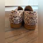 Toms  leopard print platform slip on show size 10 Photo 4