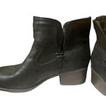 True Craft  Booties W8 NWOT Photo 1