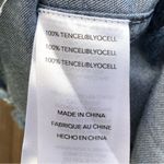 DL1961  Chambray Button Back Top Small Photo 5