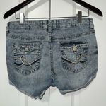 No Boundaries  Lightweight Stretch Summer Jean Shorts Size 13 Photo 3