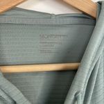 Mondetta  light blue athletic lightweight workout exercise hoodie sweatshirt Photo 1