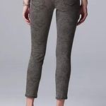 Simply Vera  Vera Wang Women's Gray Skinny Metallic Gold Floral Skinny Jean Sz 10 Photo 1