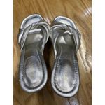 Frame Slide Sandals Women's 8.5 Silver Patent Leather Block Heel Slip-On S64 Photo 3