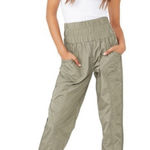 Free People  Movement The Way Home Joggers in Green Herbalicious Womens MED NWOT Photo 0