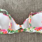 Kulani Kinis  Top Photo 1