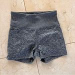 Zobha Women's Gray High-Waisted Shorts Sz Small Photo 0