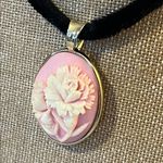 Vintage Cameo Velvet Choker Pendant Necklace Pink Photo 1