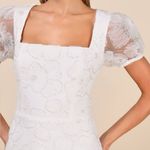 Lulus Tarabya Classic White 3D Floral Beaded Mini Dress Size Medium NWT Photo 5