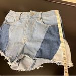 Driftwood Colorblock highrise jeans shorts, frilled hem, size 25 Photo 9