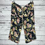 Westport Woman Size 2X Floral Print 100% Rayon Pull-On Capri Pants Photo 0