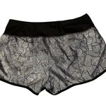 Nike Womens Dri-Fit Black & White Geometric Print Running Shorts Size S Photo 3