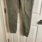 Women's Olive Cargo Jogger Pants Size 9/10 Green Photo 4