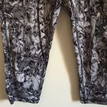 Calvin Klein Black Grey White Marble Speckle Print Ruched Leg Capri Leggings Photo 3
