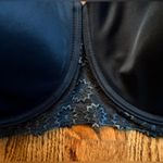 Natori Underwire Bra – Black
Size 34DDD Photo 1