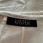 Kasper Women’s Vintage  Beautiful Floral Embossed Lined Skirt Cream & Gold size 6 Photo 2