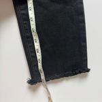 Just Black  Cropped Distressed Jeans Size 29 NWOT Photo 6
