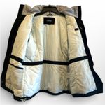 Lands' End  Women’s Performance Puffer Jacket Black Size MP 10-12 Photo 4