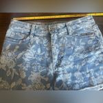Arizona Jeans 🌴 2/$12 SALE Arizona Jean Co floral denim shorts 1small mark Photo 6