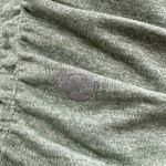 Lululemon Women's Green Sleeveless Racerback Athletic Activewear Crop Tank Top 4 Photo 2