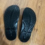 OOFOS Abstract Multicolor Slide Sandals Black Size 8 Photo 5