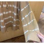 Isaac Mizrahi ISSAC MIZRAHI LIVE WOMANS XL HOODIE GOLD WHITE TIE DYE LOOKING STYLISH EUC Photo 6